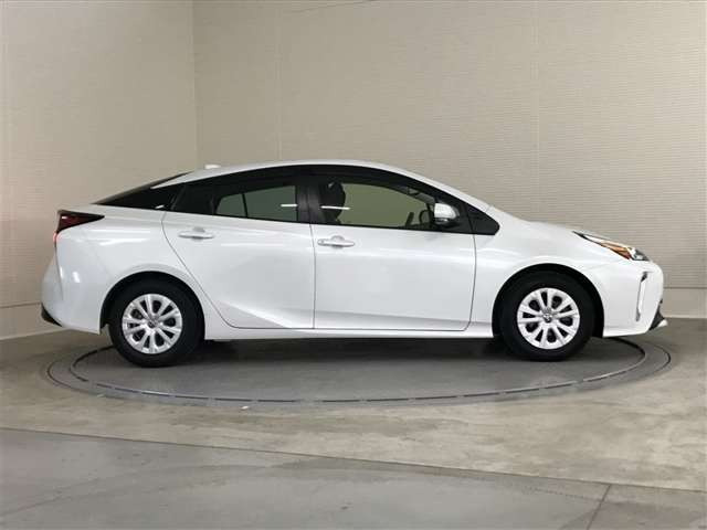 プリウス1.8 S セーフティ プラスII