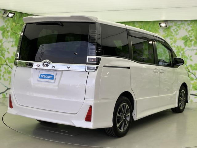 ヴォクシー2.0 ZS