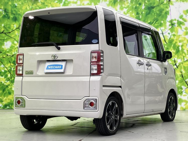 ピクシスメガGターボ レジャーエディション SAIII 4WD