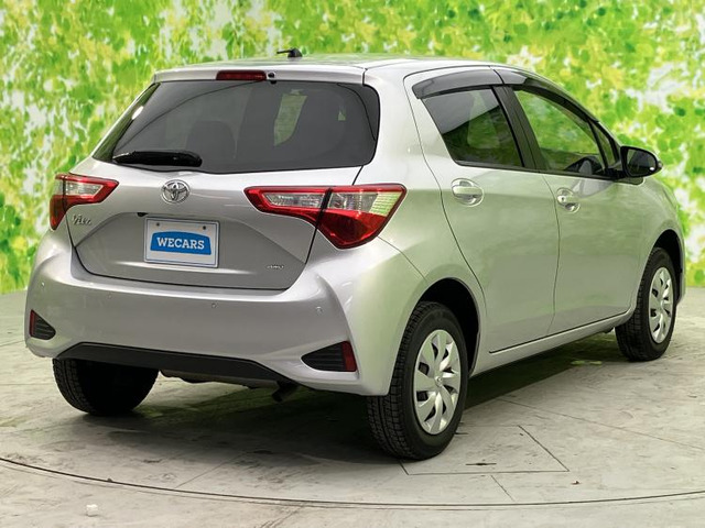 ヴィッツ1.3 F 4WD