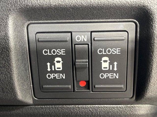 �y�����p���[�X���C�h�h�A�z�X�}�[�g�L�[��^�]�Ȃ̃X�C�b�`�Ō�ȗ����X���C�h�h�A�̊J���\���d��������͂����ăh�A���J����K�v�������A�����Ȃ��q�l�ł��ȒP�ɊJ���߂ł����K�ł���