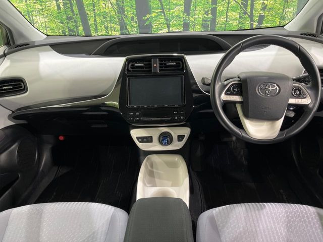 プリウス1.8 S セーフティ プラス