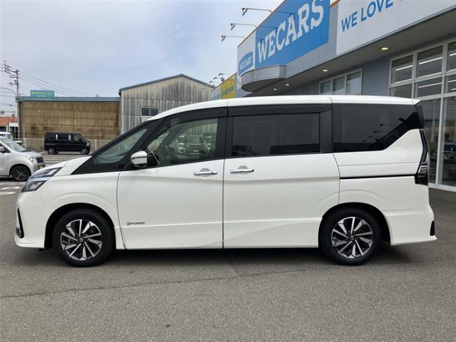 セレナ1.2 e-POWER ハイウェイスターV