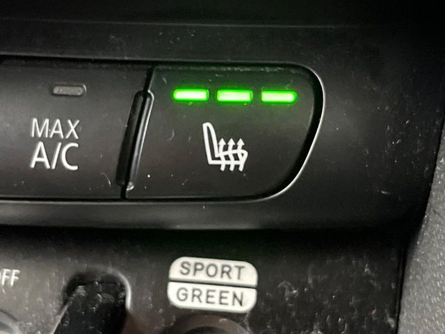 ���t�����g�V�[�g�q�[�e�B���O:�^�]�ȁE����ȋ��ɎO�i�K�Œ��߂��\�ȃV�[�g�q�[�^�[�𑕔����Ă���܂��B�G�߂��킸���K�ɂ��g�p���������܂��B