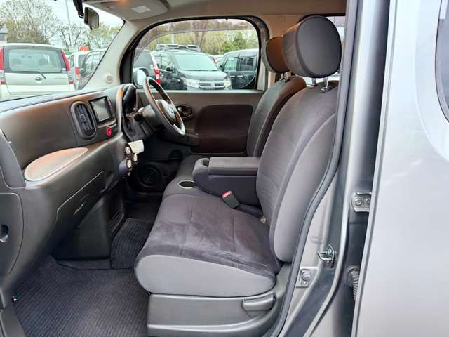 ���������ԑ����W�����ł�!���̋@��ɐ��񂲗��X������!