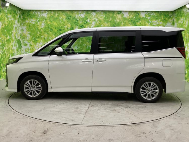 ノア1.8 ハイブリッド S-Z E-Four 4WD