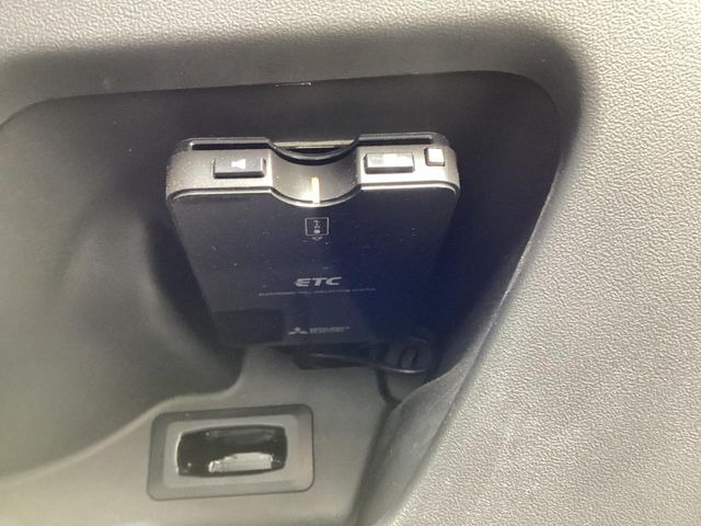 【ETC】高速道路の料金所をストレスなく通過!話題のスポットやサービスエリアに多い「スマートIC」利用時は必須のアイテムです。当店でセットアップを実施、ご納車当日からすぐにご利用いただけます!