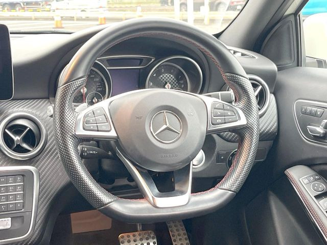 ���n���h�����̃X�������Ȃ��A���ꂢ�ȏ�Ԃ��ێ����Ă���܂��B�e�X�C�b�`���̓�����m�F�ς݂ł��B