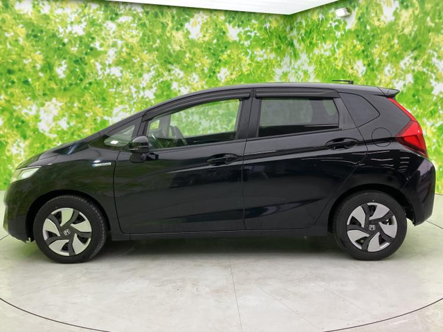 フィット1.5 ハイブリッド Fパッケージ