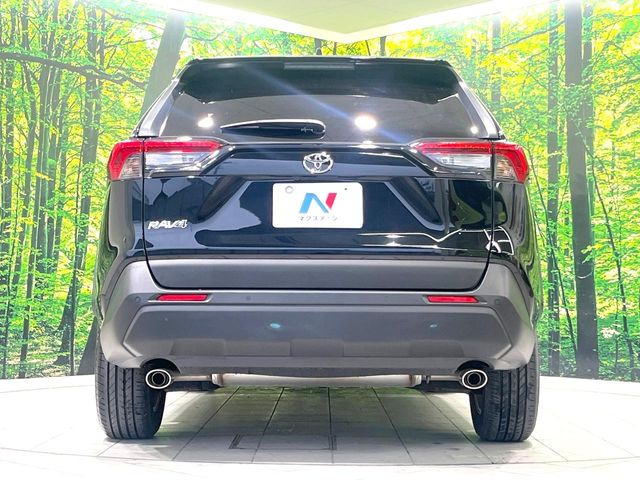 安心の最長10年・走行無制限保証(有償)をご用意。保証内容も充実はもちろん、無料点検&オイル交換や、年中無休の全国・24時間ロードサービスも付帯されておりますのでご安心下さい。