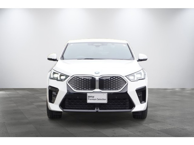 iX2xドライブ30 Mスポーツ 4WD