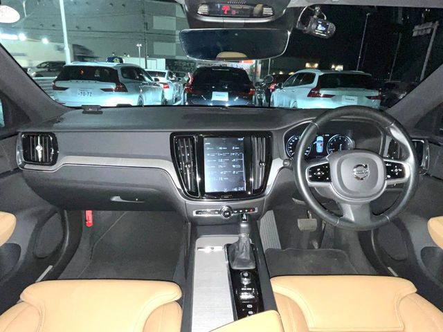 V60クロスカントリーT5 AWD プロ 4WD
