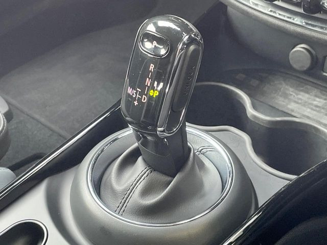 ��MT���[�h�t��AT:�ʏ�͎����ł����Ȃ���ϑ�(�M�A�`�F���W)���h���C�o�[�̑���ɂ���ĈӐ}�I�ɕς�����V�X�e���ł��B����w���i�̃h���C�u�����y���݂��������܂�!