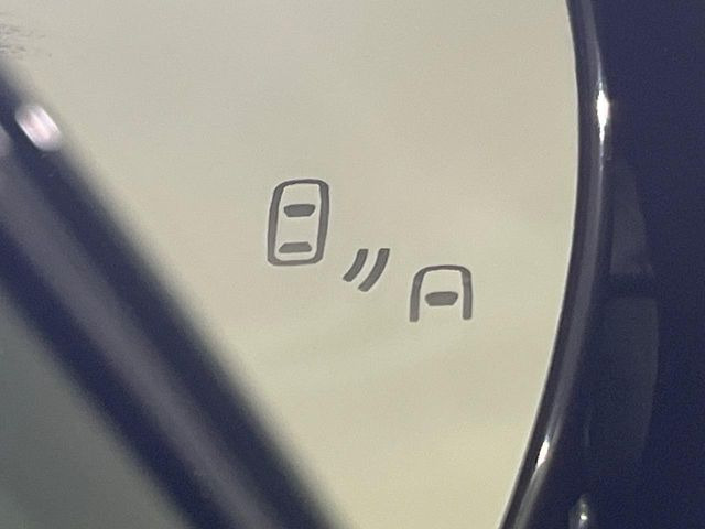 �y�u���C���h�X�|�b�g���j�^�[�z���s���A�h�A�~���[�̎��p�ɂȂ�₷���ӏ��Ɍ㑱�Ԃ��ڋ߂���ƃT�C�h�~���[�t�߂Ɍx����\���A�h���C�o�[�ɒ��ӊ��N�����Ă���܂��B