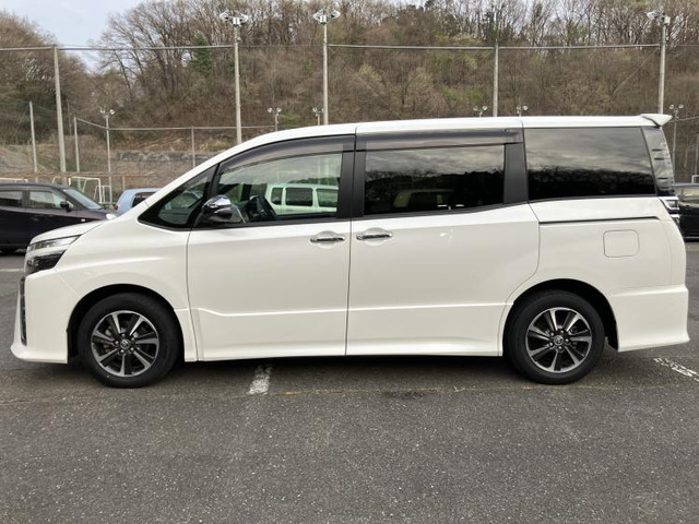 ヴォクシー2.0 ZS 煌III