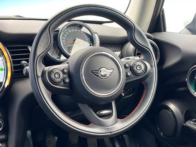 ���n���h�����̃X�������Ȃ��A���ꂢ�ȏ�Ԃ��ێ����Ă���܂��B�e�X�C�b�`���̓�����m�F�ς݂ł��B