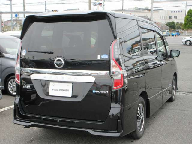 セレナ1.2 e-POWER ハイウェイスターV