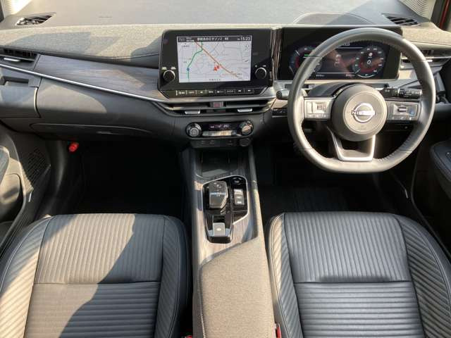 ノートオーラ1.2 G レザーエディション