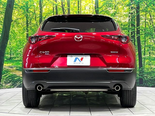 安心の最長10年・走行無制限保証(有償)をご用意。保証内容も充実はもちろん、無料点検&オイル交換や、年中無休の全国・24時間ロードサービスも付帯されておりますのでご安心下さい。