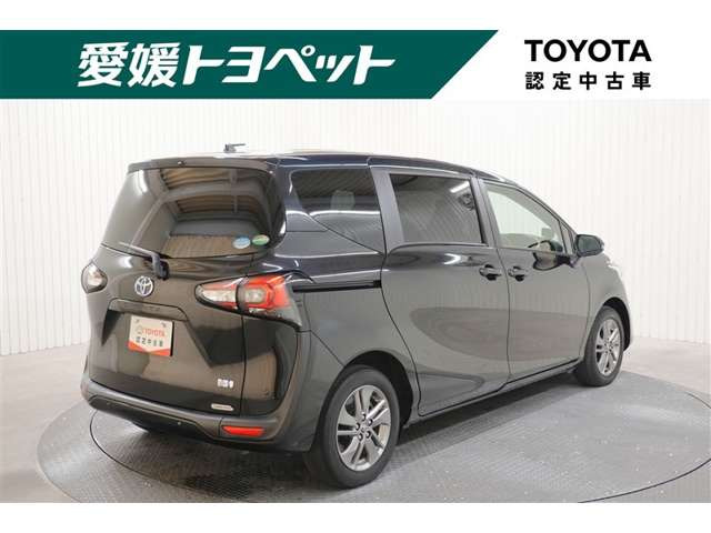 シエンタハイブリッド 1.5 G クエロ