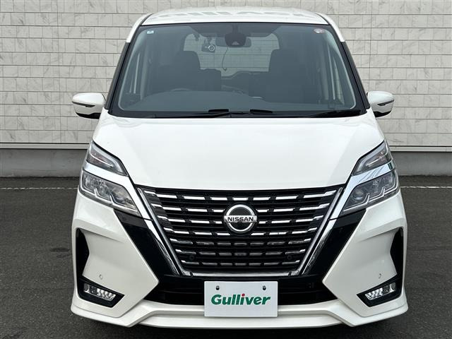 セレナ2.0 ハイウェイスターV 4WD