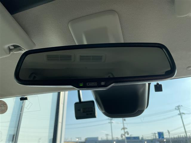 デリカミニT プレミアム 4WD