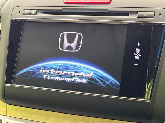 �y�����i�r�z�l�C�̏����i�r�𑕔����Ă���܂��B�i�r�̎g���₷���͂������A�I�[�f�B�I�@�\���[��!�L�����v�◷�s�͂������A�ʋ΂┃�����ȂǕ��i�̃h���C�u���y�����Ȃ�͂���