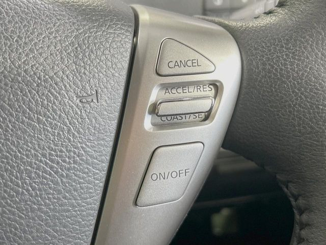 �y�N���[�Y�R���g���[���z�������H�����N���N���s�B�A�N�Z���𗣂��Ă���葬�x�ő��s���ł��A�������^�]���̕��S���y��!�����E�������ȒP�ȃX�C�b�`����Œ����ł��܂��B