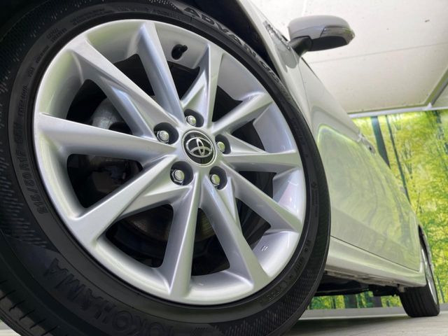 �y����17�C���`�A���~�z�C�[���z�O�ςɃ}�b�`���������A���~�z�C�[���𑕒����Ă���܂��B�e��ЊO�A���~�z�C�[����A�X�^�b�h���X�^�C�����戵�����Ă���܂��B���񂲑��k����������