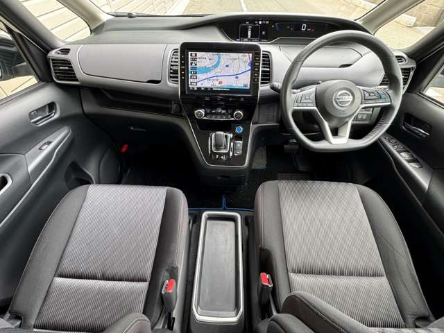 セレナ1.2 e-POWER ハイウェイスターV