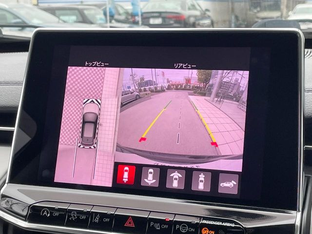 ���p�m���~�b�N�r���[���j�^�[:��p�̃J�����ɂ��A�ォ�猩���낵���悤�Ȏ��_��360�x�N���}�̎��͂��m�F���邱�Ƃ��ł��܂������p�������m�F���₷���A�����ꏊ�ł̐؂�Ԃ��⒓�Ԃ��X���[�Y�ɍs���܂��B