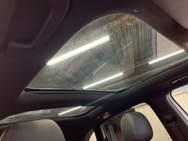 ���p�m���~�b�N�X���C�f�B���O���[�t::�唗�͂̃p�m���}���[�t�́A�㕔���Ȃɂ܂ő����Ă���A�J���I�ȋ�Ԃ����y���݂��������܂��B