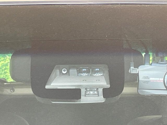 �y�g���^�Z�[�t�e�B�Z���X�z���s���ɑO���̎ԗ�����F�����A�Փ˂������Ȏ��͌x��ƃu���[�L�ŏՓˉ���Ɣ�Q�y�����A�V�X�g�B�����S�Ƀh���C�u�����y���݂��������܂��B