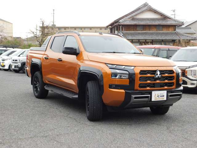 トライトン2.4 GSR ディーゼル 4WD