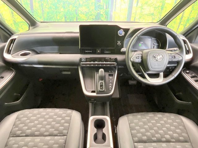 ヴォクシー1.8 ハイブリッド S-Z