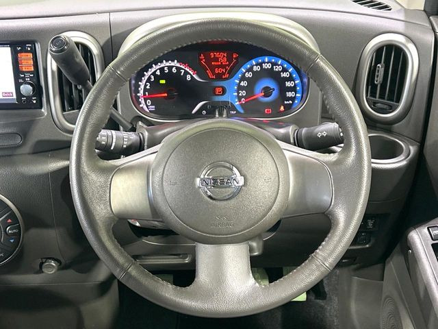 �y�����v�����X�e�A�����O�z�㎿�Ȋv���g�p���邱�ƂŁA��ɂ����������݂ƂĂ��^�]���₷���n���h���ł���