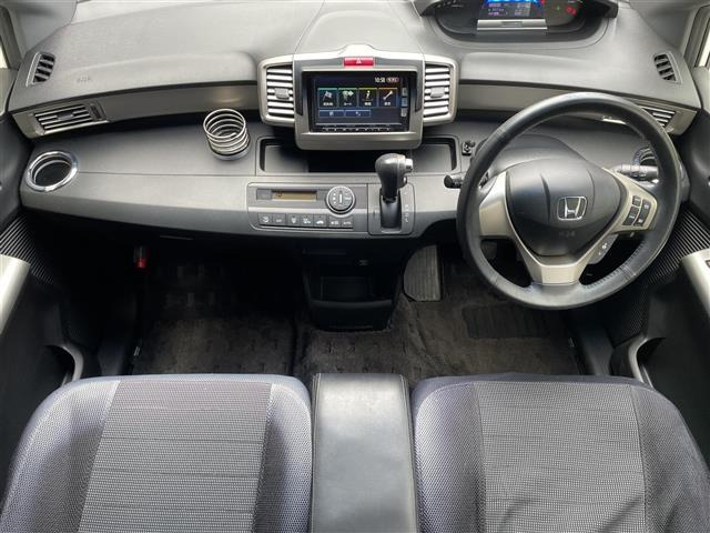 フリードスパイクハイブリッド1.5 ジャストセレクション