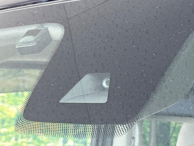 �y�C���e���W�F���g�G�}�[�W�F���V�[�u���[�L�z�t�����g�J�����őO���̎ԗ�����s�҂����m�B�Փ˂������Ȏ��͏Փ˔�Q�y���u���[�L���쓮�A�Փˉ�����T�|�[�g�B�����S�Ƀh���C�u�����y���݂��������܂��B