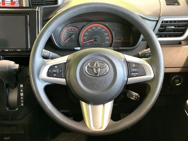 �y�X�e�A�����O�X�C�b�`�z�^�]���A�O������ڐ������炷���ƂȂ��A�I�[�f�B�I���̑��삪�\�ȕ֗��@�\!���S&���K�ȃh���C�u�����o���Ă���܂���