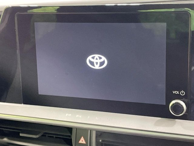 �y8�C���` �f�B�X�v���C�I�[�f�B�I�z���ʂ̃f�B�X�v���C��AppleCarPlay��AndroidAuto�����p�\�B�傫�ȉ�ʂŃX�}�z�i�r�A�v���������p���������܂���