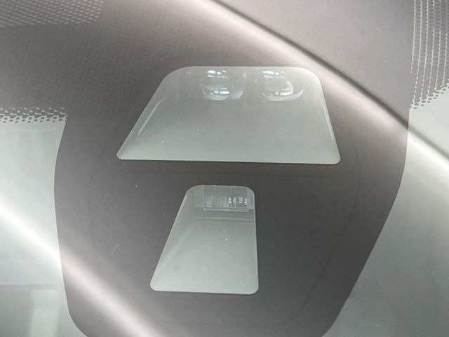 �y�V�e�B�u���[�L�A�N�e�B�u�V�X�e���z�ᑬ���s���ɑO���̎ԗ�����F�����A�Փ˂������Ȏ��͌x��ƃu���[�L�ŏՓˉ���Ɣ�Q�y�����A�V�X�g�B�����S�Ƀh���C�u�����y���݂��������܂��B