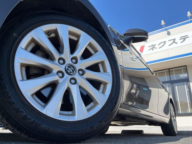 �y����17�C���`�A���~�z�C�[���z�O�ςɃ}�b�`���������A���~�z�C�[���𑕒����Ă���܂��B�e��ЊO�A���~�z�C�[����A�X�^�b�h���X�^�C�����戵�����Ă���܂��B���񂲑��k����������