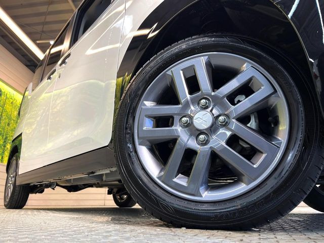 �y����15�C���`�A���~�z�C�[���z�O�ςɃ}�b�`���������A���~�z�C�[���𑕒����Ă���܂��B�e��ЊO�A���~�z�C�[����A�X�^�b�h���X�^�C�����戵�����Ă���܂��B���񂲑��k����������