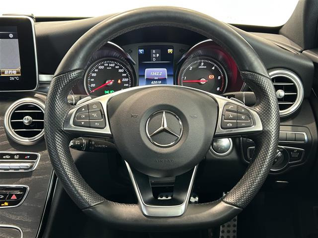 CクラスC220d ローレウス エディション