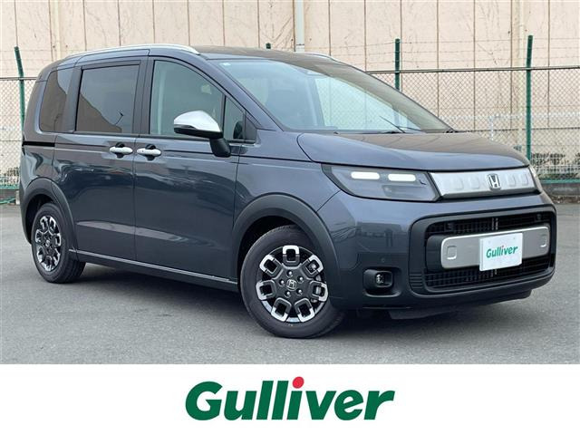 フリード1.5 e:HEV クロスター