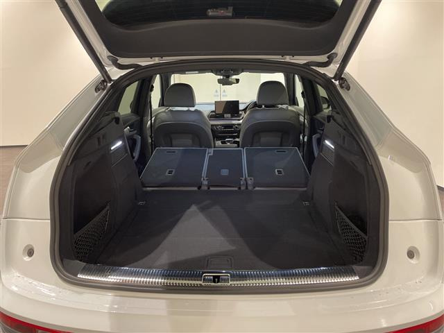 Q5スポーツバックハイ スタイル ディーゼル 4WD