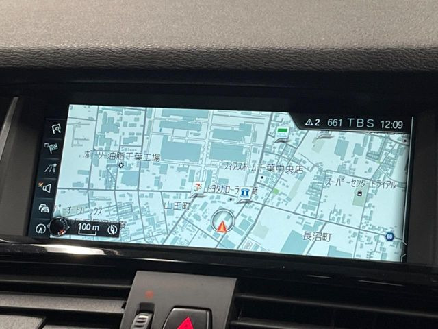 �������i�r:��̊��̂���i�r�́A����������ԓ������o���Ă���܂��B�I�[�f�B�I�@�\���[�����Ă���܂��̂ŁA�^�]�����y���߂܂���