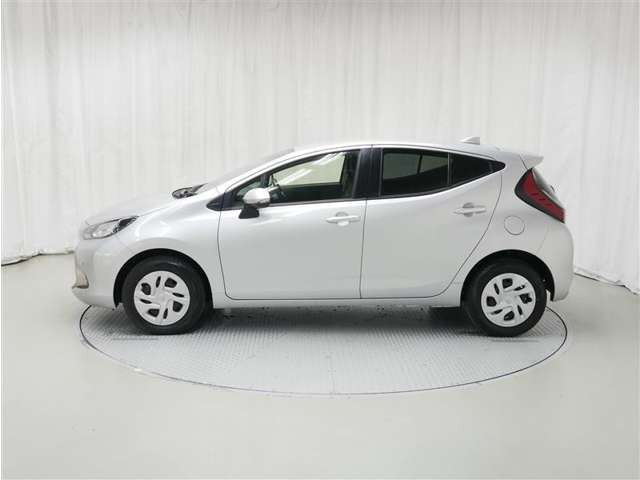 アクア1.5 G E-Four 4WD