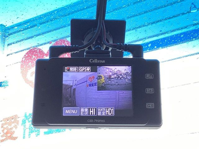 �y�h���C�u���R�[�_�[�z�h���C�u���R�[�_�[����!���s���͂������A������^�]�⎖�̂ɑ��������ہA�f���ŋL�^���A����̃��X�N�ɔ����܂��B���L�^�pSD�J�[�h�͂��q�l�����g�ł��������������K�v������܂��B