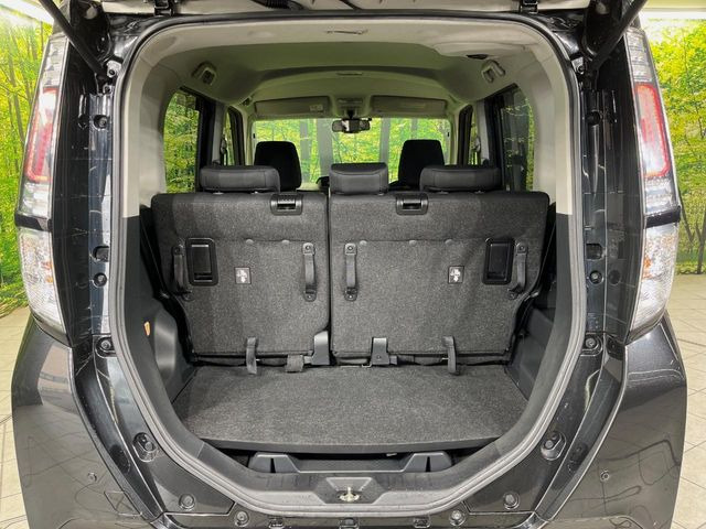 ���i�̂���������ʋ΁A���}���ɏ\���ȉ׎��X�y�[�X���m�ۂ��Ă���܂��B�Z�J���h�V�[�g��|���ƁA�傫�ȉו��̐ύڂ��\�ł���